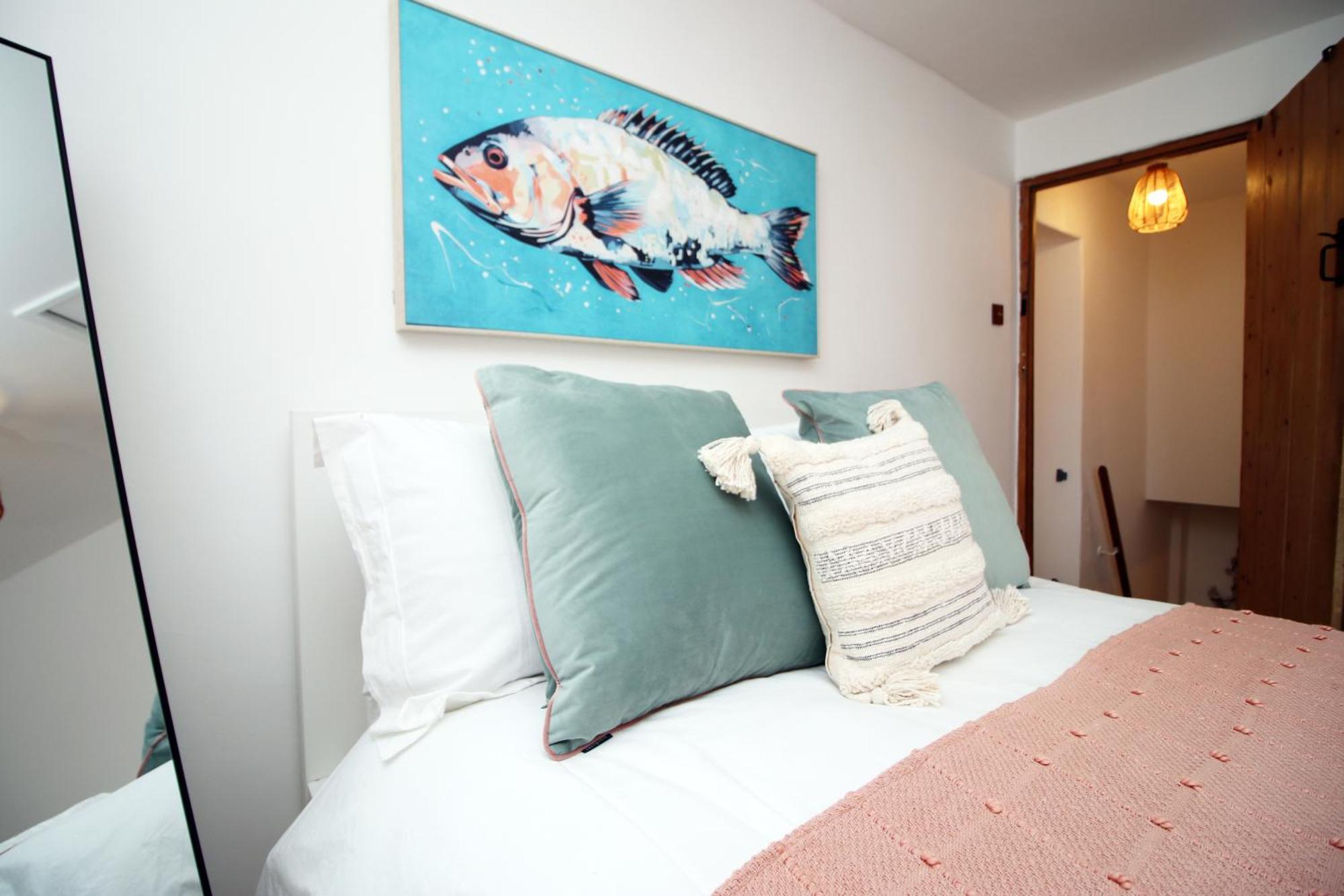 Little Gem In The Mumbles! Fishermans Cottage With Log Burner, Dog Friendly And Welcome Breakfast Hamper! Екстер'єр фото