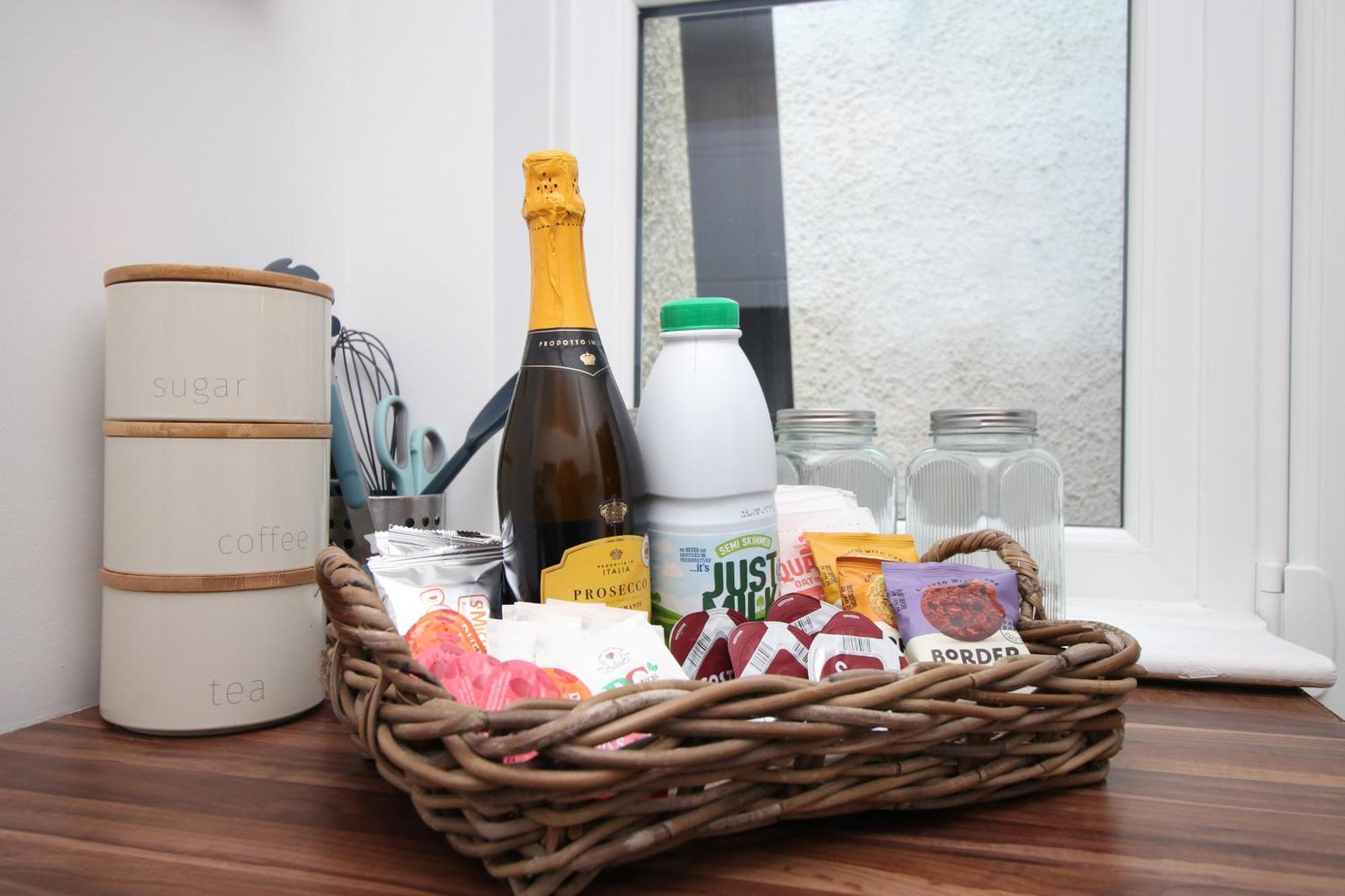 Little Gem In The Mumbles! Fishermans Cottage With Log Burner, Dog Friendly And Welcome Breakfast Hamper! Екстер'єр фото