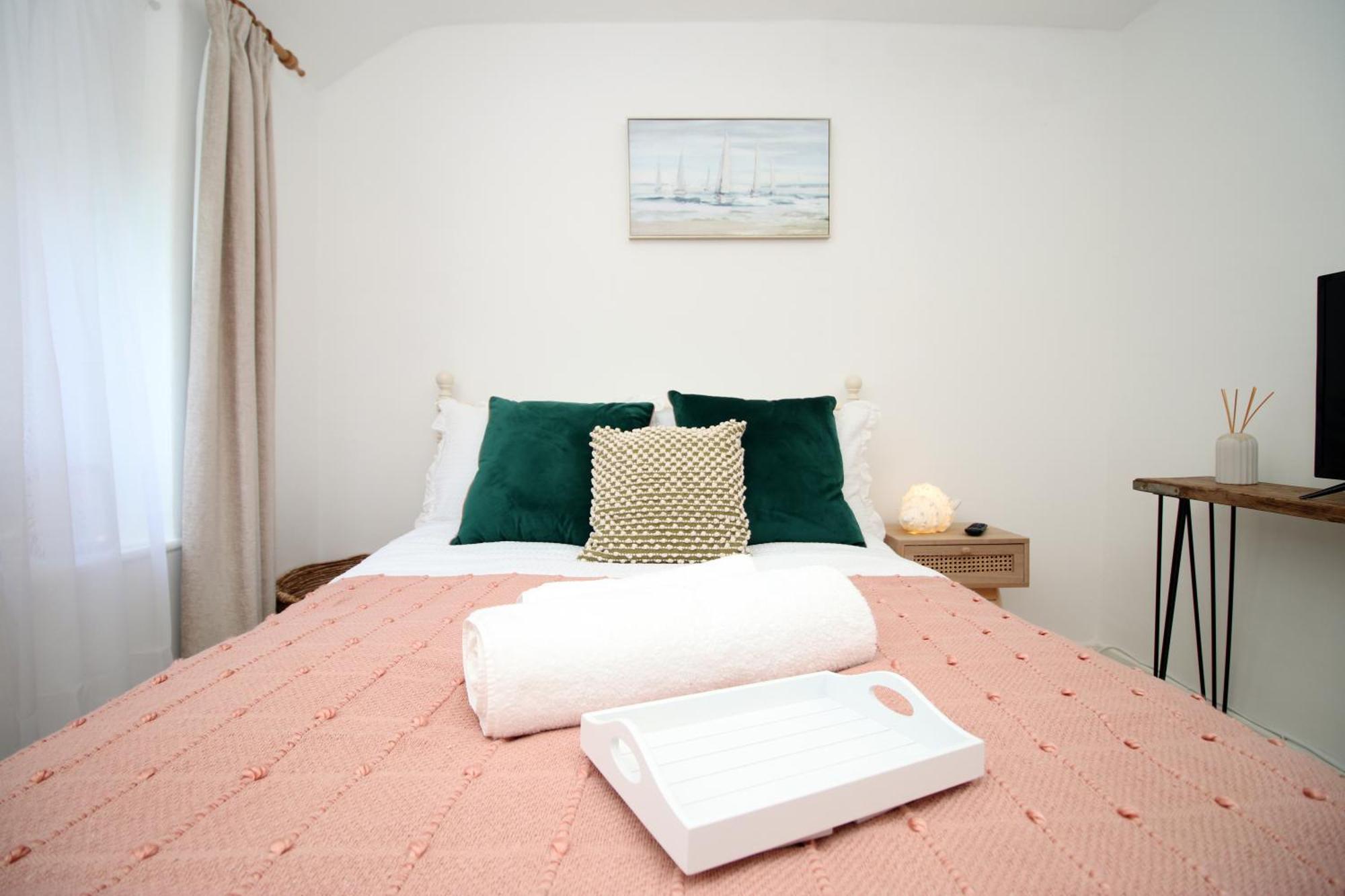 Little Gem In The Mumbles! Fishermans Cottage With Log Burner, Dog Friendly And Welcome Breakfast Hamper! Екстер'єр фото