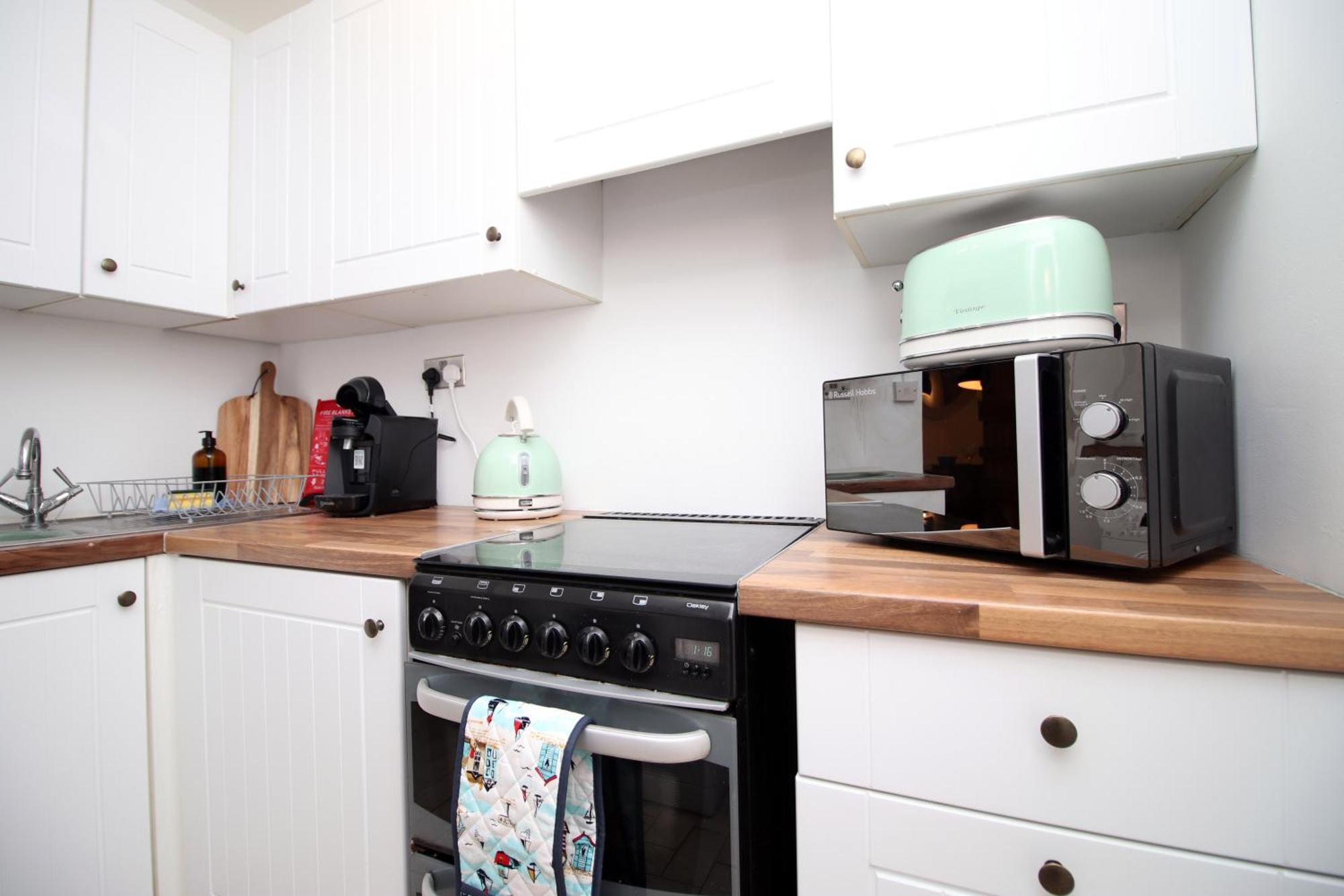 Little Gem In The Mumbles! Fishermans Cottage With Log Burner, Dog Friendly And Welcome Breakfast Hamper! Екстер'єр фото